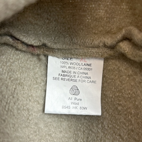 Woolrich Women’s Floral Pure Wool Button-Up Heavy Sweater Cardigan Size XL - Picture 5 of 6